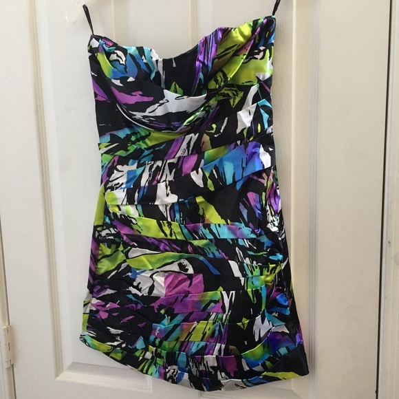 FINAL MARKDOWN JUNIOR strapless snap dress medium - Picture 1 of 4
